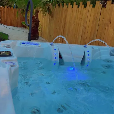 Villa Aux 4 Coins Du Monde Jacuzzi Privatif *
